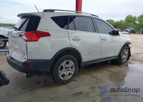 2015 Toyota Rav4 Le z USA, uszkodzony, nr VIN JTMZFREV7FJ053277